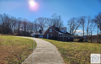 124 Collinstown Rd, Stuart, VA 24171