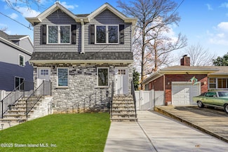 25 Ardmore Ave, Staten Island, NY 10314