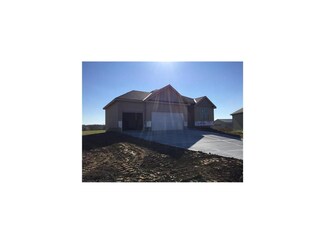547 NW 110th Terrace, Kansas City, MO 64155