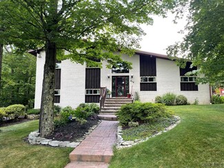412 Ashbrook Cir, Ebensburg, PA 15931