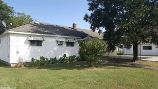 409 Mcnabb St, Rector, AR 72461