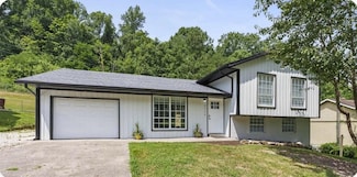 8236 Carla Dr, Ashland, KY 41102