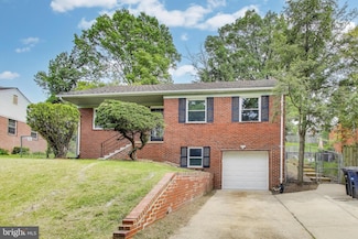 2505 Oxon Run Dr, Temple Hills, MD 20748