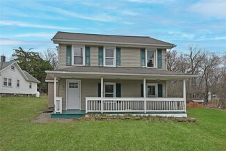 132 Ridge Rd, Highland Mills, NY 10930
