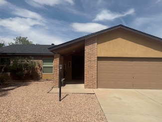 840 Amethyst Dr NE, Rio Rancho, NM 87124