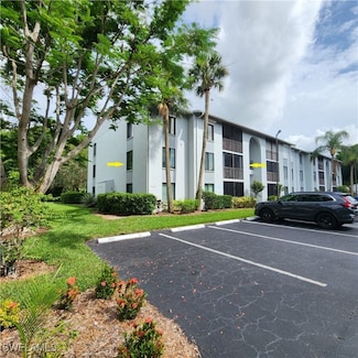 9540 Green Cypress Ln Unit 9-A2, Fort Myers, FL 33905