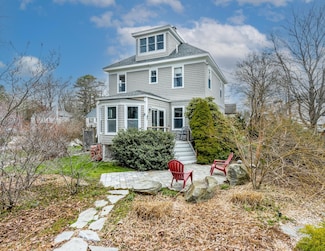 41 Warren Ave, Cape Elizabeth, ME 04107