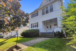 285 Clover St Unit 2, Stratford, CT 06614