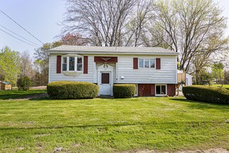 20 Marie St, Winslow, ME 04901