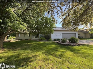 1906 W River Dr, Humboldt, IA 50548