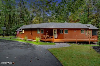 163 Indian Dr, Greentown, PA 18426