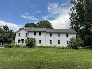 64500 Maple Rd, Lakeville, IN 46536