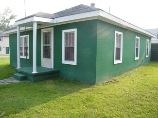 701 Maple St, Lafayette, TN 37083
