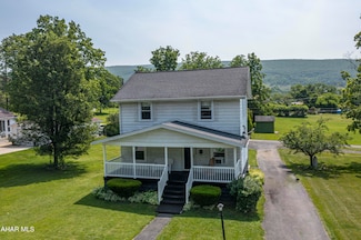 2513 Quail Ave, Altoona, PA 16602