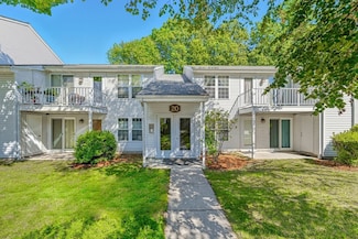 20 Walden Dr Unit 16, Natick, MA 01760