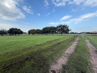 6607 S Mallard Dr, Fulshear, TX 77441