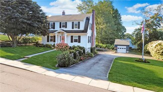 41 Cross St, Westerly, RI 02891