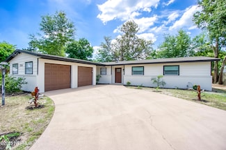 7954 Volvo St, Jacksonville, FL 32244