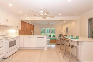 68 Linden Ct, Spring Lake, NJ 07762