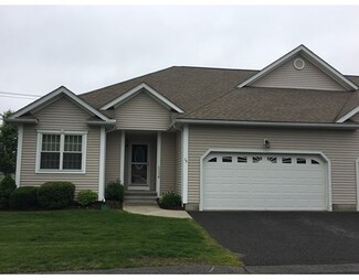 15 Oakhill Cir Unit 15, Chicopee, MA 01020