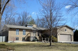 27400 94th St, Salem, WI 53168