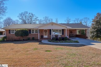 153 Walden Cir, Spartanburg, SC 29301