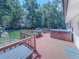132 Little Brook Dr, Woodstock, GA 30188