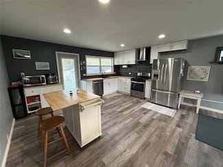 69 Mossybrook Rd, High Falls, NY 12440