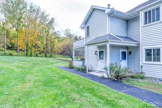 4 Tiger Maple Ln, Saugerties, NY 12477