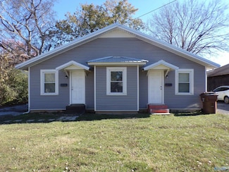 954 East St, Moulton, AL 35650