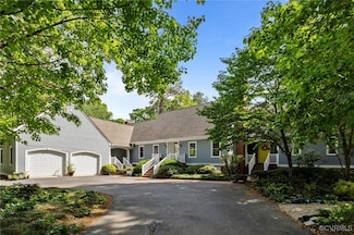 3121 Summerhurst Dr, Midlothian, VA 23113