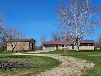 9944 Donner Dr Unit 9944 N, Germfask, MI 49836