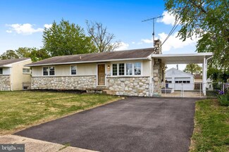 638 Polk St, Riverside, NJ 08075