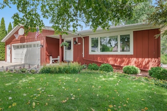 3805 Highcliff Ct, Sheboygan, WI 53083