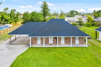 1004 Bee Tree St, Westlake, LA 70669