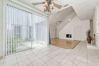 10725 Boardwalk St, Houston, TX 77042