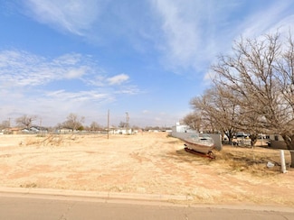 2825 E 7th St, Lubbock, TX 79403