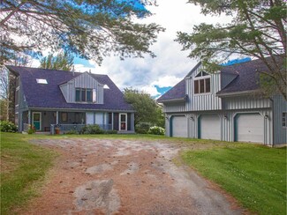 7270 Elmore Mountain Rd, Morristown, VT 05661