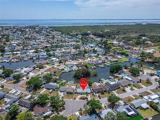 8702 Driftwood Dr, Tampa, FL 33615