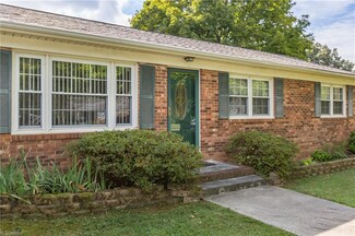 157 Dalsher Ave, Pilot Mountain, NC 27041