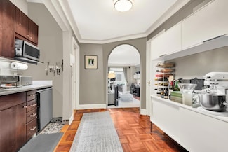 25 Central Park W Unit 9U, New York, NY 10023