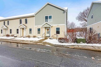 40 Marie Ln, St. Albans Town, VT 05482