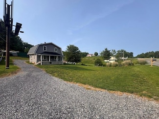 18437 Governor George C Peery Hwy, Pounding Mill, VA 24637
