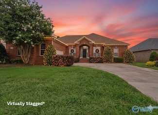 7515 Park Trace Ln SE, Owens Cross Roads, AL 35763