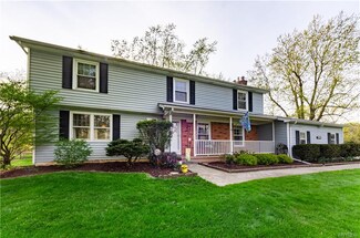 4212 Old Hickory Ln, Buffalo, NY 14221