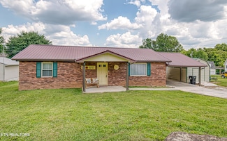 181 Overlook Ln, Jacksboro, TN 37757