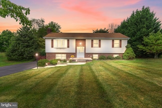 17830 Davidson Dr, Sharpsburg, MD 21782