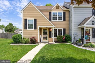7 Meeting House Ln, Blackwood, NJ 08012