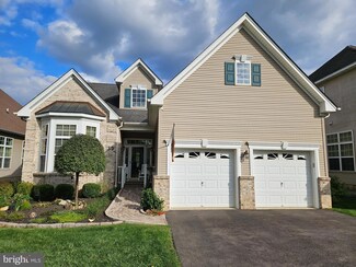 39 Norton Ave, Hightstown, NJ 08520