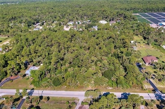 1891 23rd St SW, Rural Estates, FL 34117